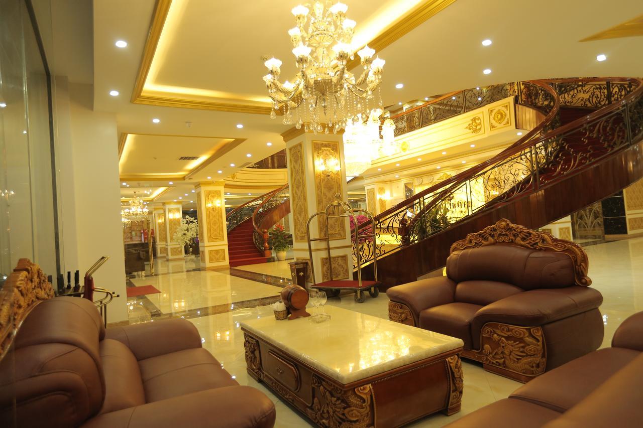 Lao Cai Royal Hotel Exterior photo